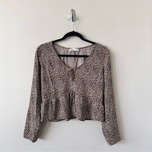 HOLLISTER-ANIMAL Print Top (Size:Medium)
